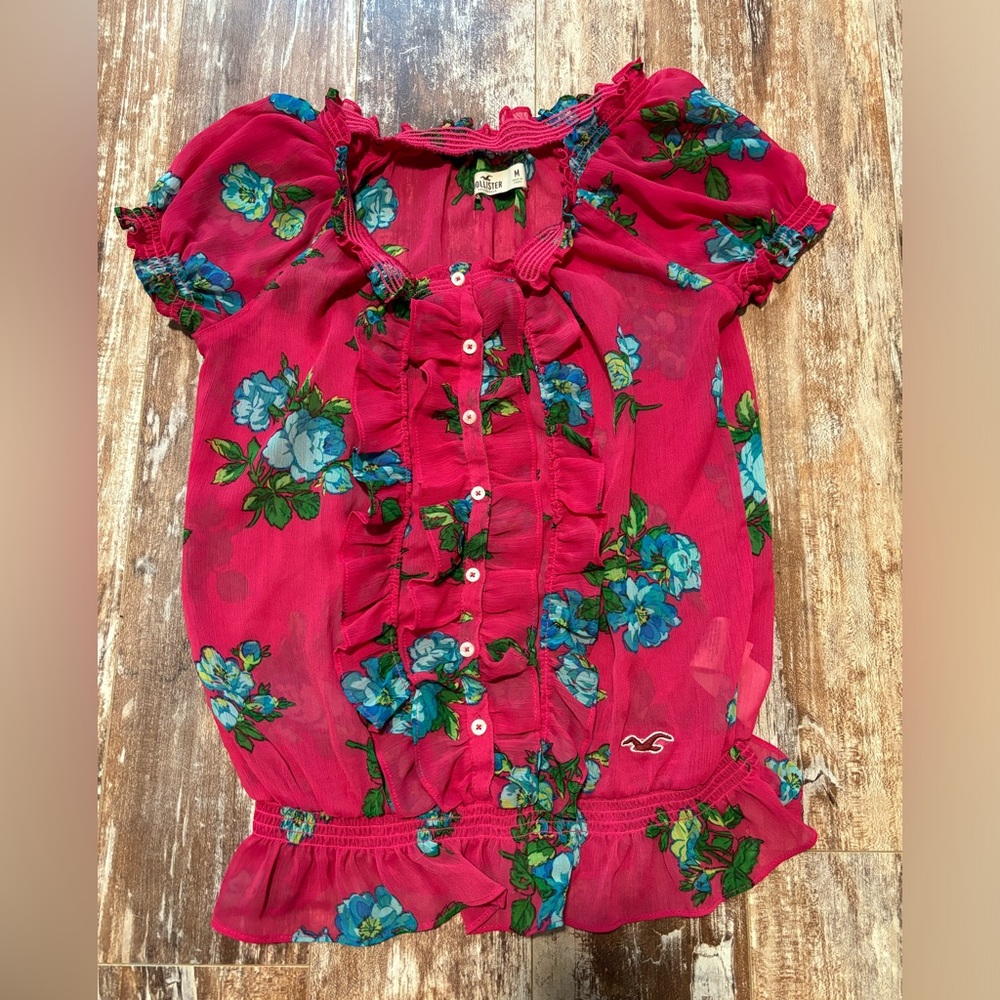 Hollister top